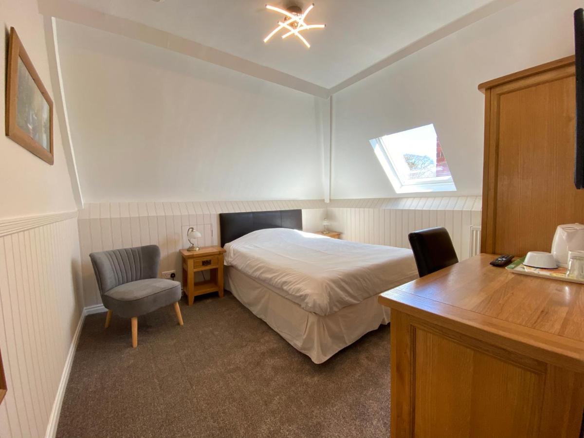 Fairlawns Guest House 밴베리 외부 사진