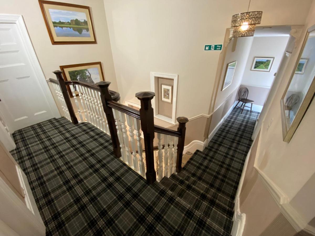 Fairlawns Guest House 밴베리 외부 사진